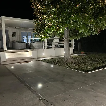 アパート Dei Marmi Casa